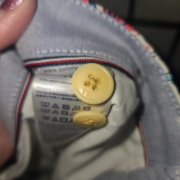 LAST CHANCETommy Hilfiger Shorts - Picture 4 of 7